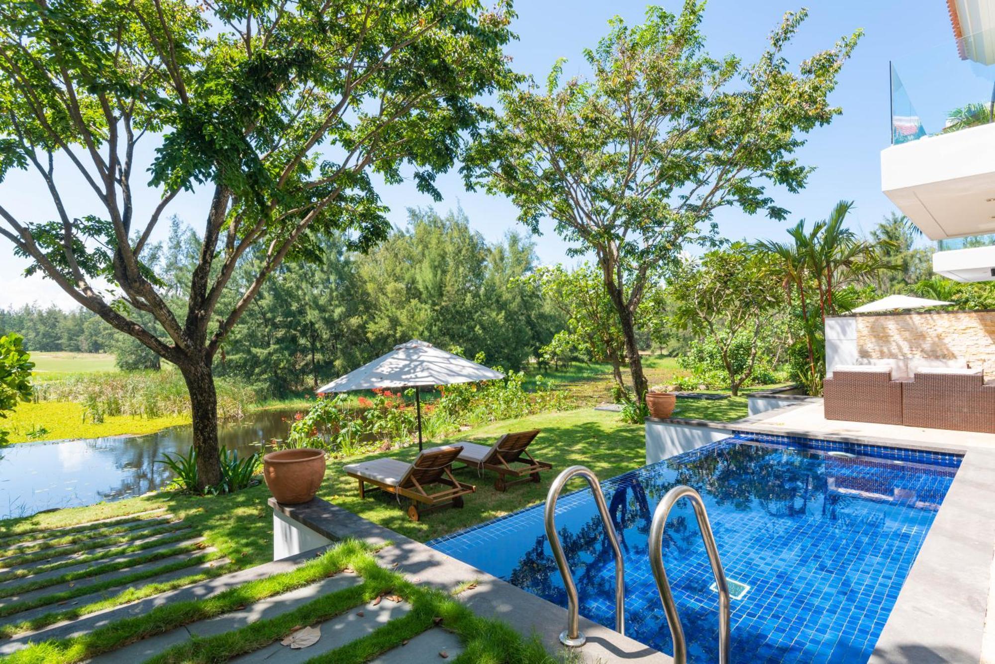 Memories Holiday Beach Villa ดานัง ภายนอก รูปภาพ